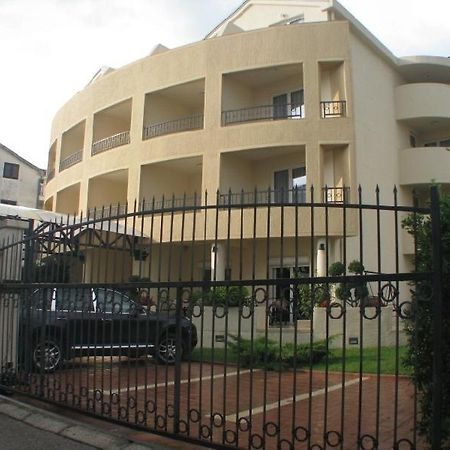 Apartmani Mirenza 부드바 외부 사진